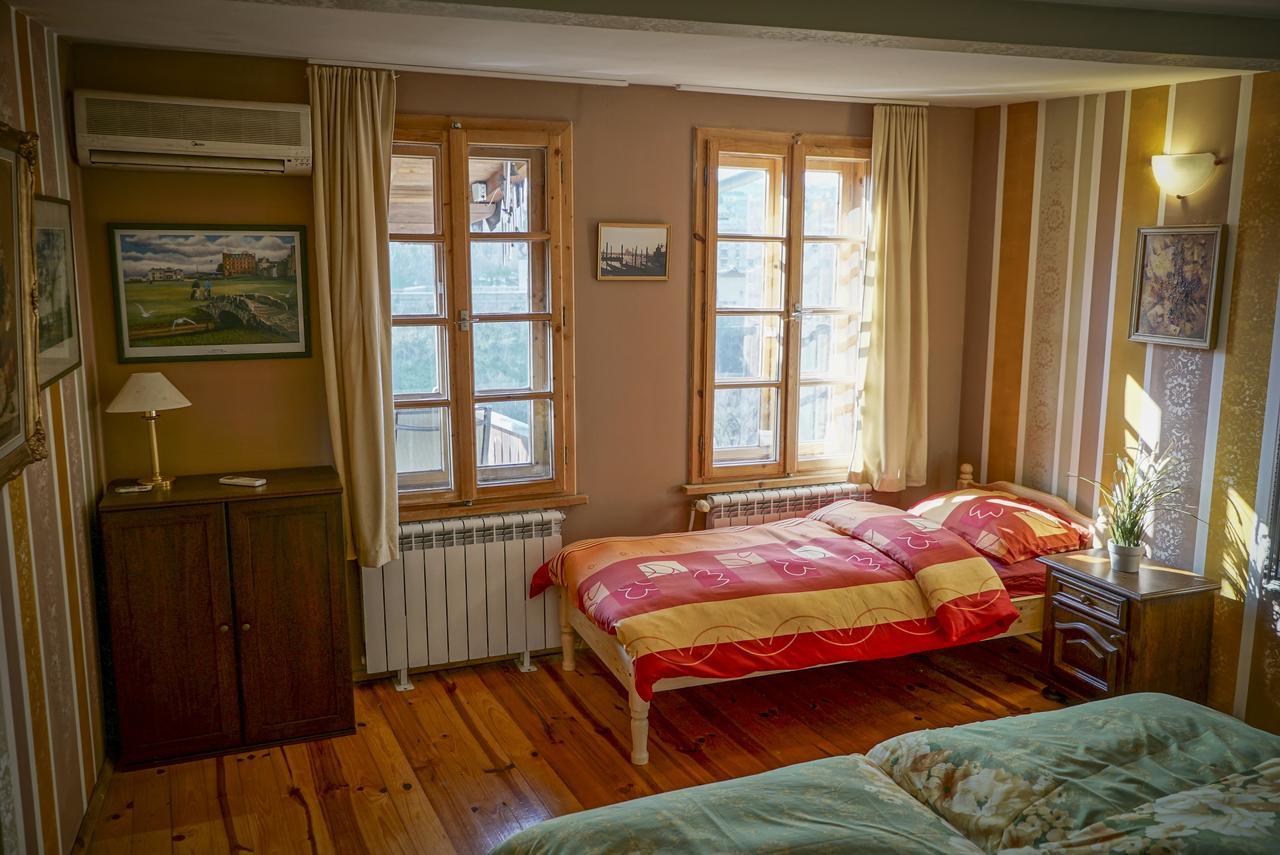 Rooster House Hotell Veliko Tŭrnovo Eksteriør bilde