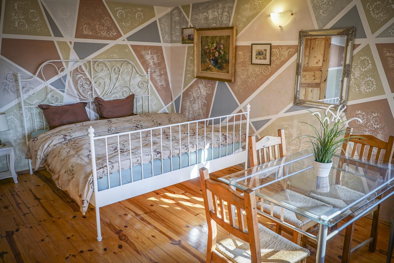 Rooster House Hotell Veliko Tŭrnovo Eksteriør bilde