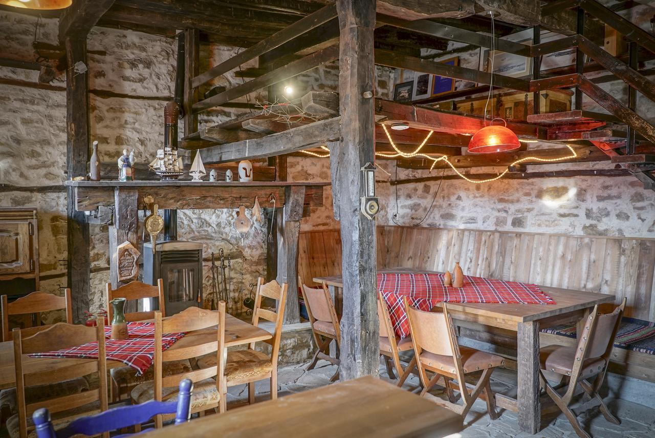 Rooster House Hotell Veliko Tŭrnovo Eksteriør bilde