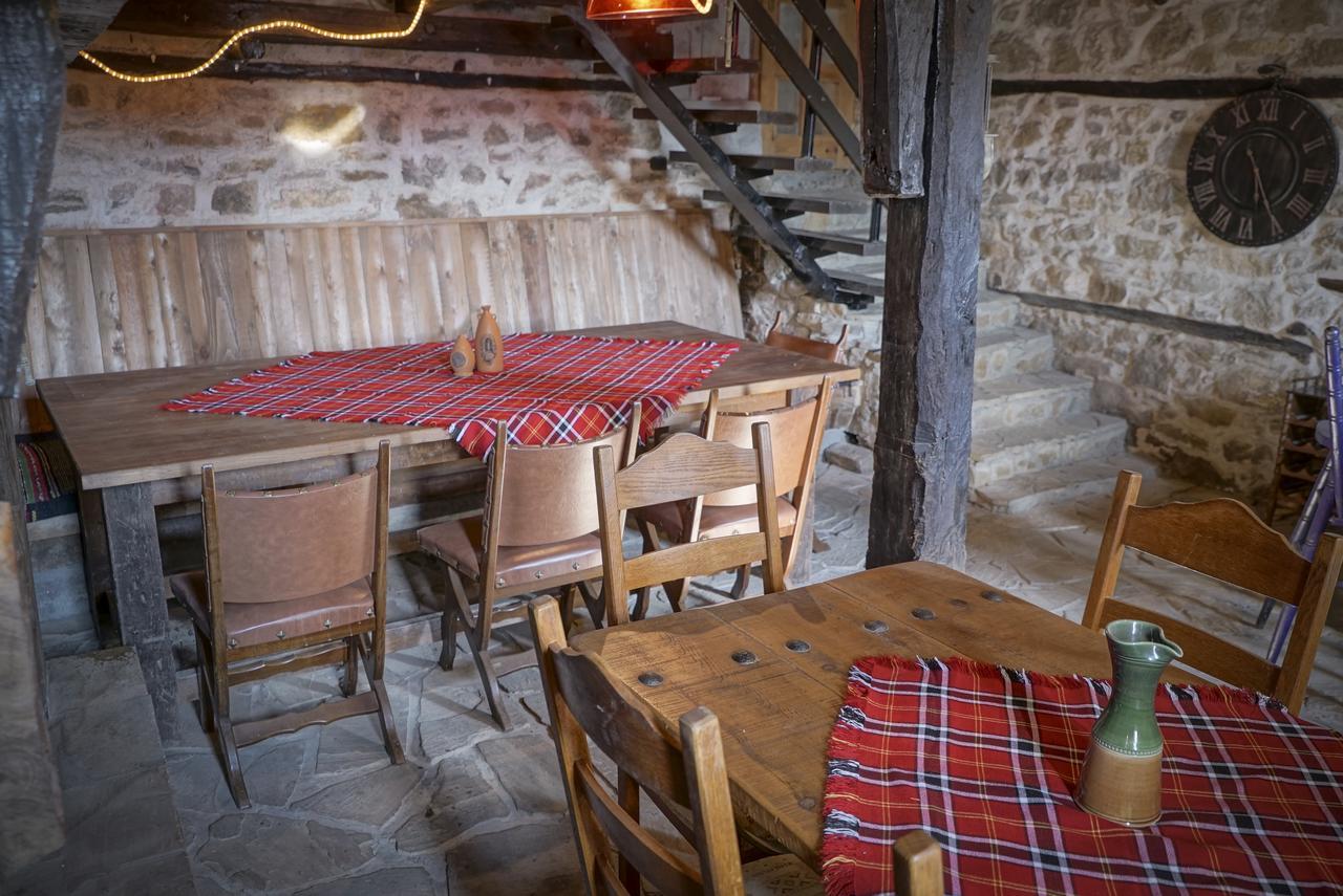 Rooster House Hotell Veliko Tŭrnovo Eksteriør bilde